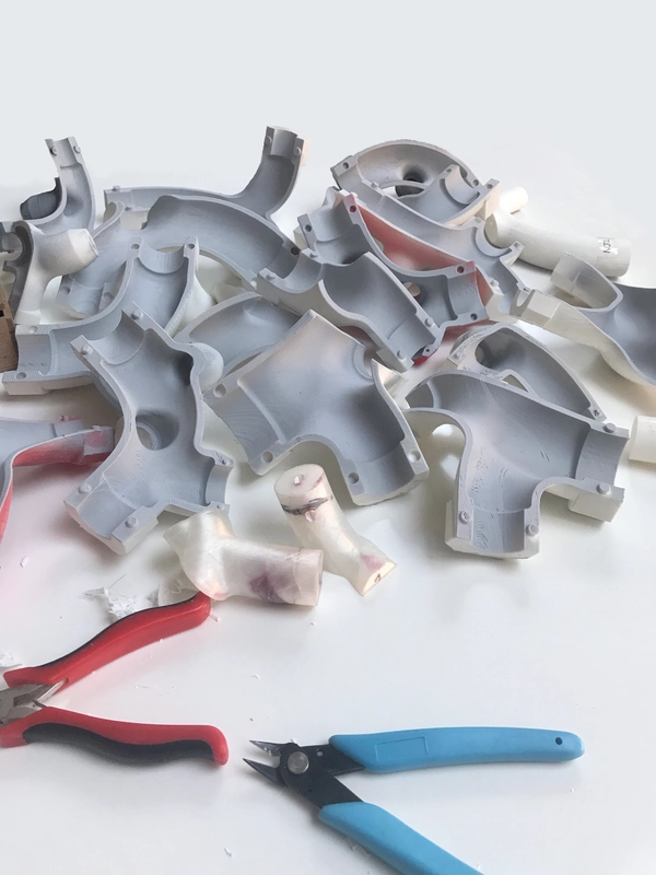 Studio_echelle_un_Plantule_Chloe_Guillemart_Emma_Gitzinger_ESCH22%283%29