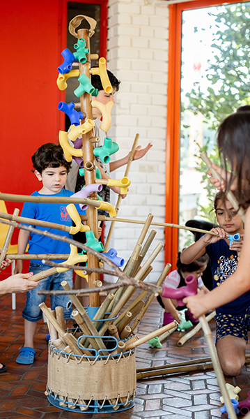 Studio_echelle_un_Plantule_Chloe_Guillemart_Emma_Gitzinger_ESCH22%2813%29