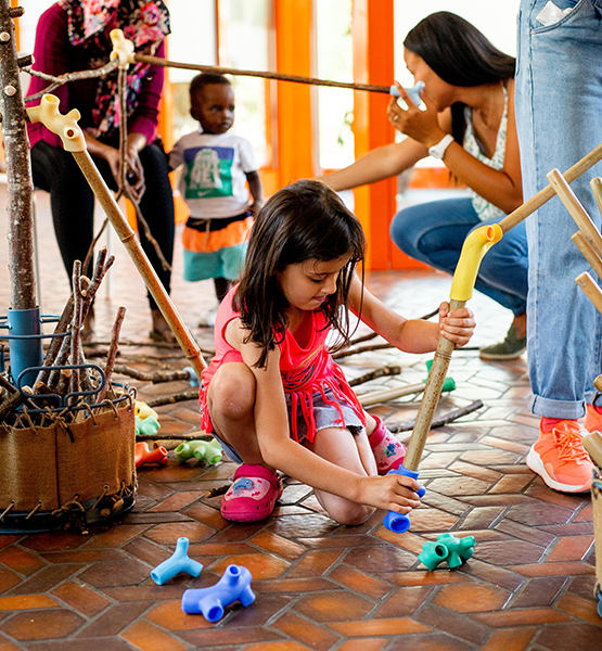 Studio_echelle_un_Plantule_Chloe_Guillemart_Emma_Gitzinger_ESCH22%283%29